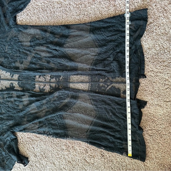 Black lace kimono - Picture 4 of 6